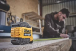 DeWalt DWHT38127-9 8m Tape Measure Set 2 Pack -Tool Shop 129PV A3