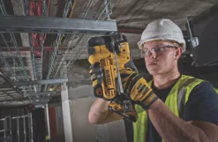 DeWalt DCS350N-XJ 18V Li-Ion XR Cordless Threaded Rod Cutter - Bare -Tool Shop 160KJ A2