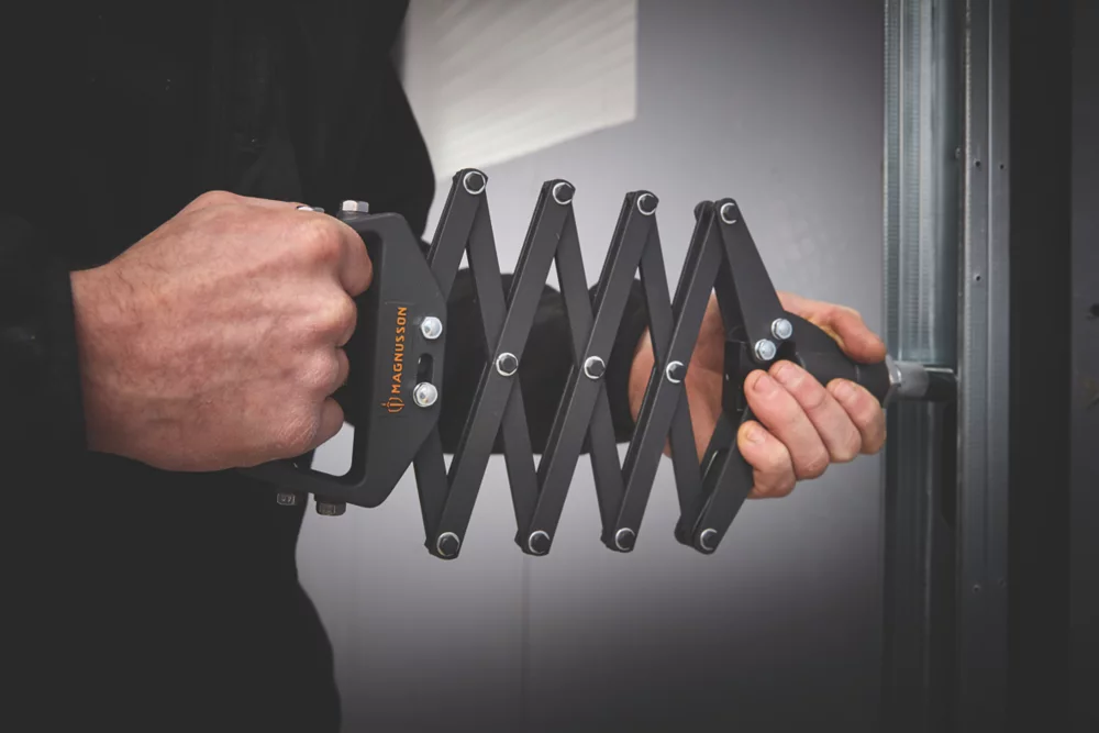 Magnusson Lazy Tong Riveter 13 1/2" (340mm) 3 Magnusson Lazy Tong Riveter 13 1/2" (340mm) - Image 3