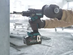 Makita HP001GD202 40V 2 X 2.5Ah Li-Ion XGT Brushless Cordless Combi Drill -Tool Shop 376VV A5