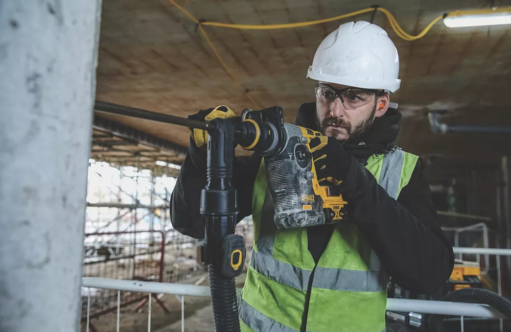 DeWalt DCH274P2-GB 3.3kg 18V 2 X 5Ah Li-Ion XR Brushless Cordless SDS-Plus Hammer Drill 7 DeWalt DCH274P2-GB 3.3kg 18V 2 X 5Ah Li-Ion XR Brushless Cordless SDS-Plus Hammer Drill - Image 7