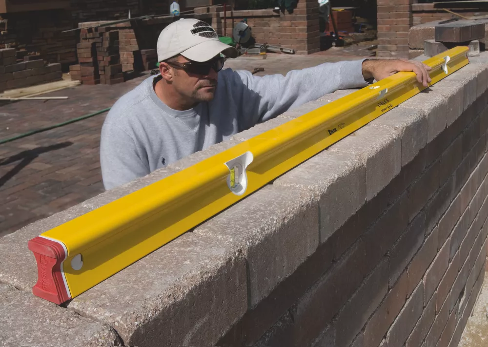 Stabila R-Type Spirit Level 72" (183cm) 3 Stabila R-Type Spirit Level 72" (183cm) - Image 3