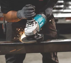 Makita GA7070X1/2 2800W 7" Electric Angle Grinder 240V -Tool Shop 610RF A5