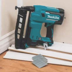 Makita DBN600ZJ 64mm 18V Li-Ion LXT Second Fix Cordless Nail Gun - Bare -Tool Shop 622HF A3