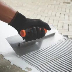 Magnusson U6 6mm Adhesive Trowel 11" -Tool Shop 640PG A2