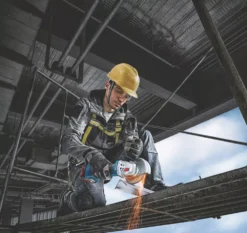 Bosch GWS 18V-7 18V 2 X 4.0Ah Li-Ion Coolpack 4 1/2" Brushless Cordless Angle Grinder -Tool Shop 750PV A6