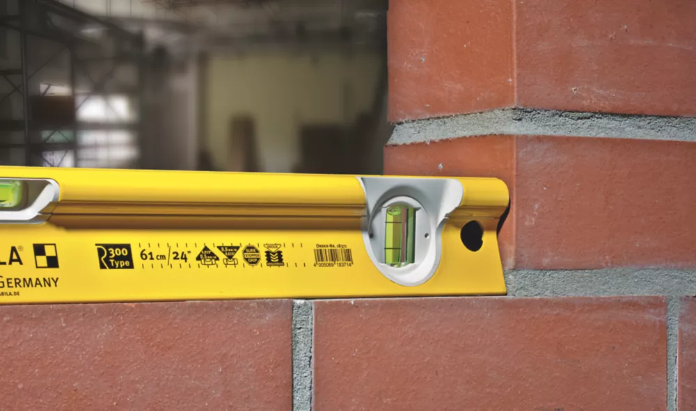 Stabila R-Type Spirit Level 24" (61cm) 6 Stabila R-Type Spirit Level 24" (61cm) - Image 6