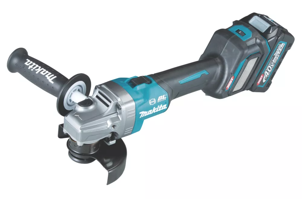Makita GA022GD202 40V 2 X 2.5Ah Li-Ion XGT 4 1/2" Brushless Cordless AWS Angle Grinder Kit